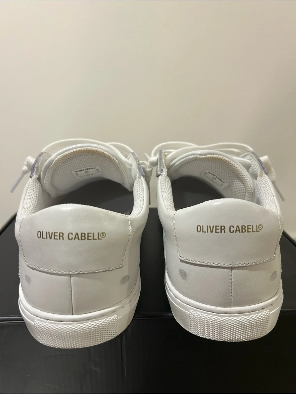 Oliver Cabell like new